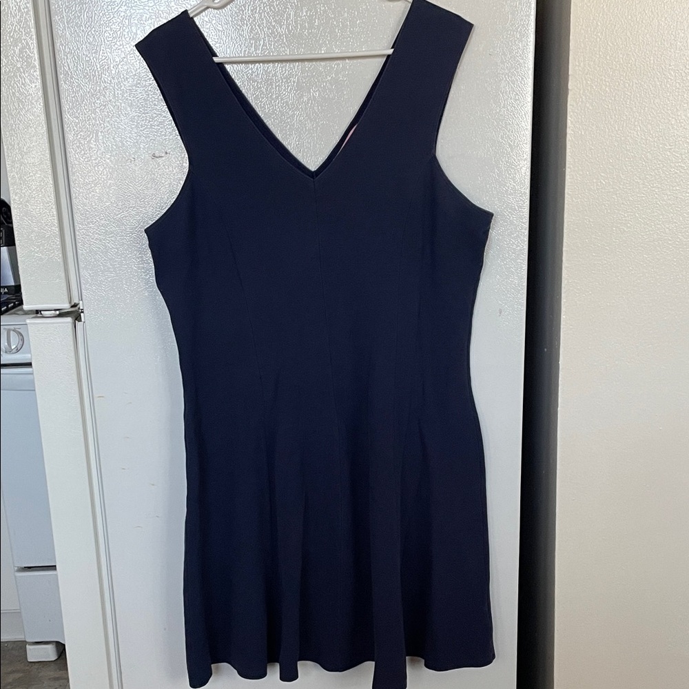 Lilly Pulitzer Size XL 97% Cottom Navy V-Neck Sleeveless Dress Coastal Grandma